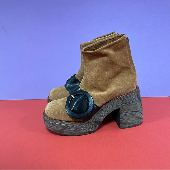 SOLD Vintage platform boots - Picture 9 of 9